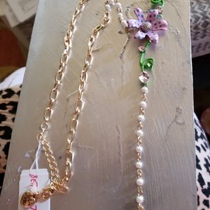 Betsey Johnson nwts green and pink polka dot Y necklace with faux pearl drop.